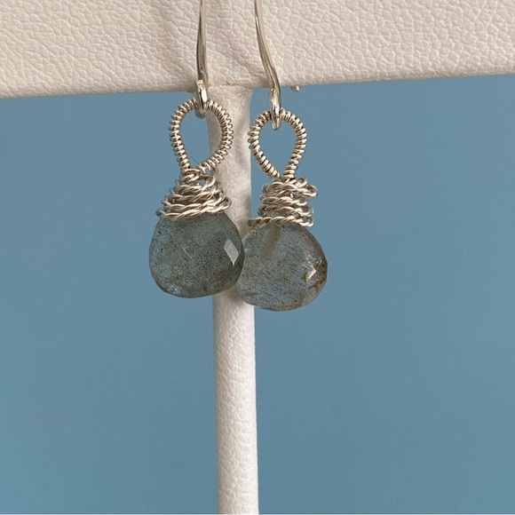 AAA Labradorite from Canada with Sterling Silver - Picture 8 of 8